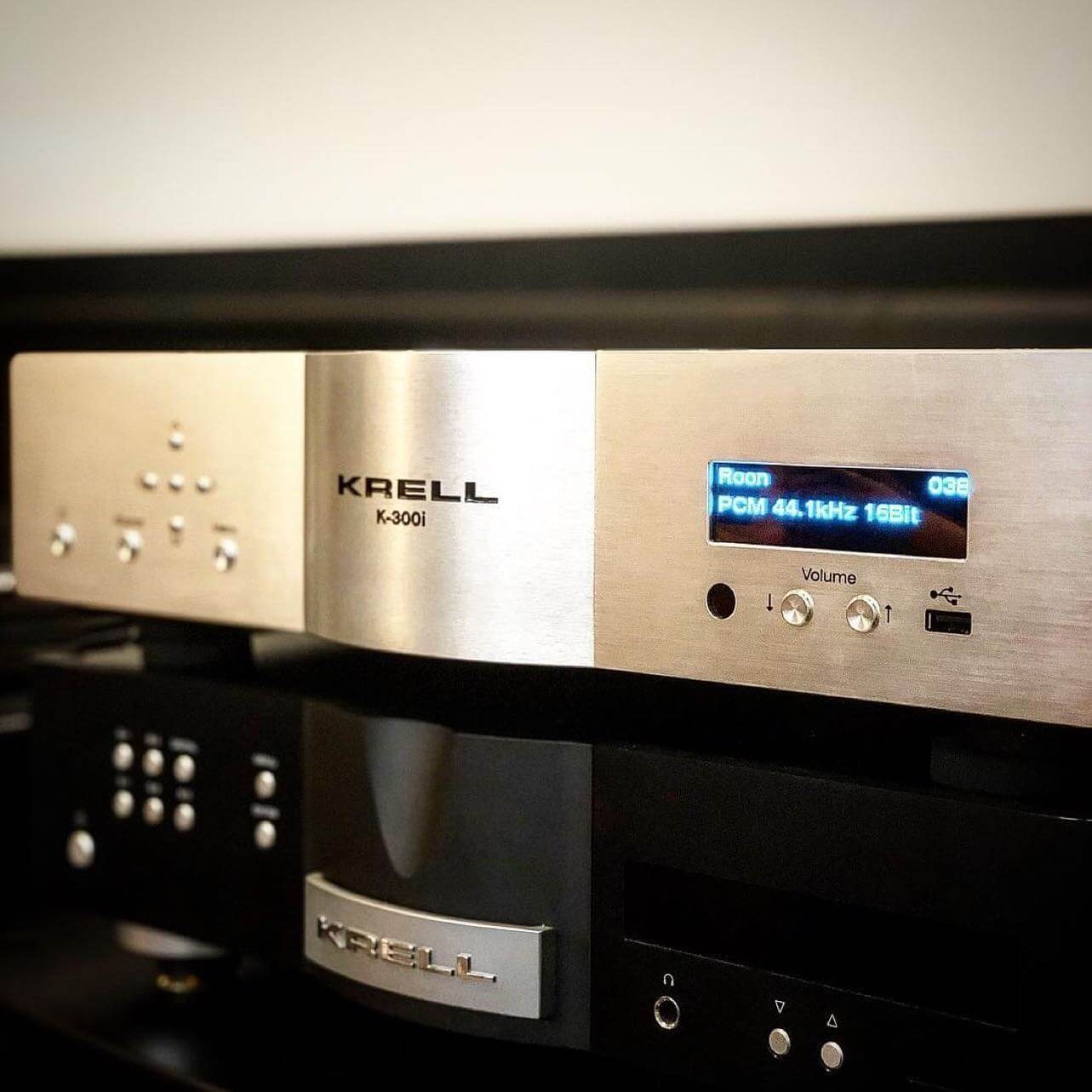 Buy Premium Integrated Amplifiers for Superior Sound Quality