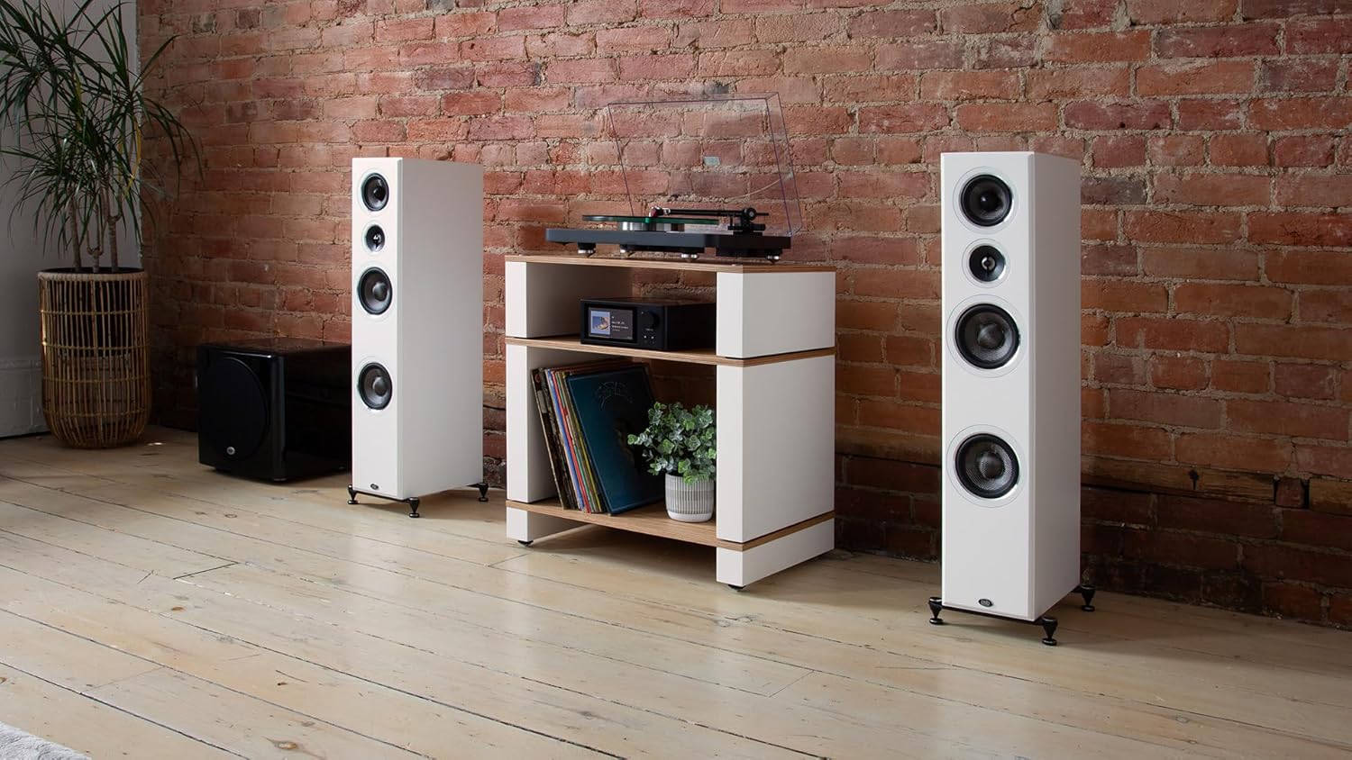 NAD C 700 V2 BluOS Streaming Amplifier
