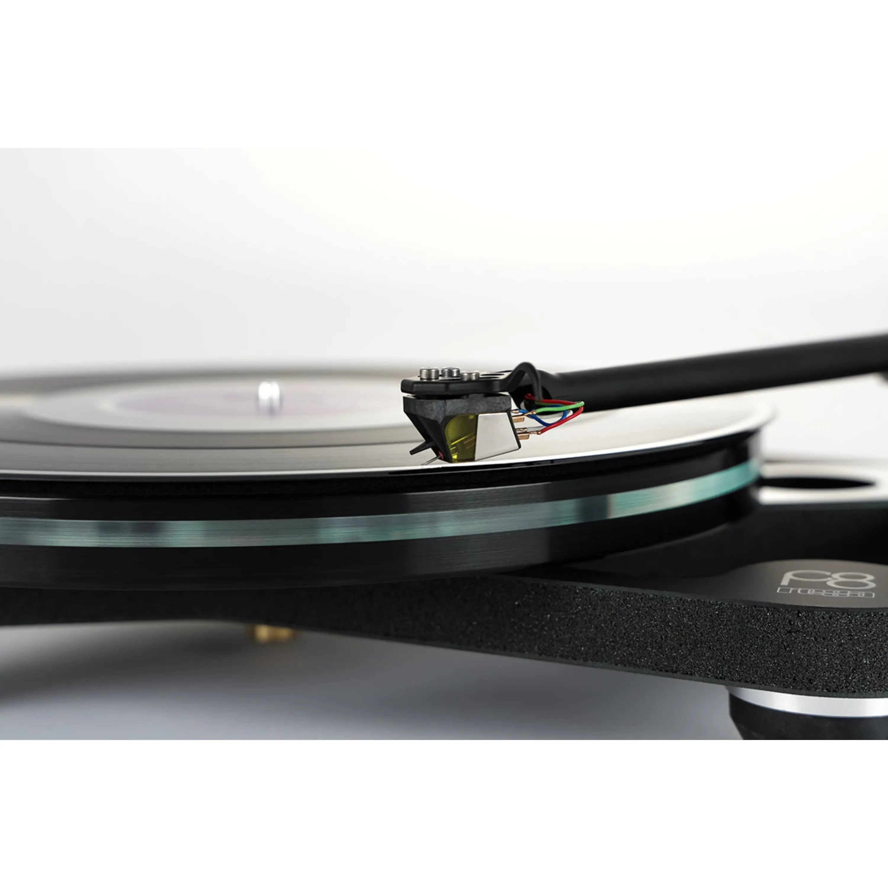 Rega Planar 8 Turntable