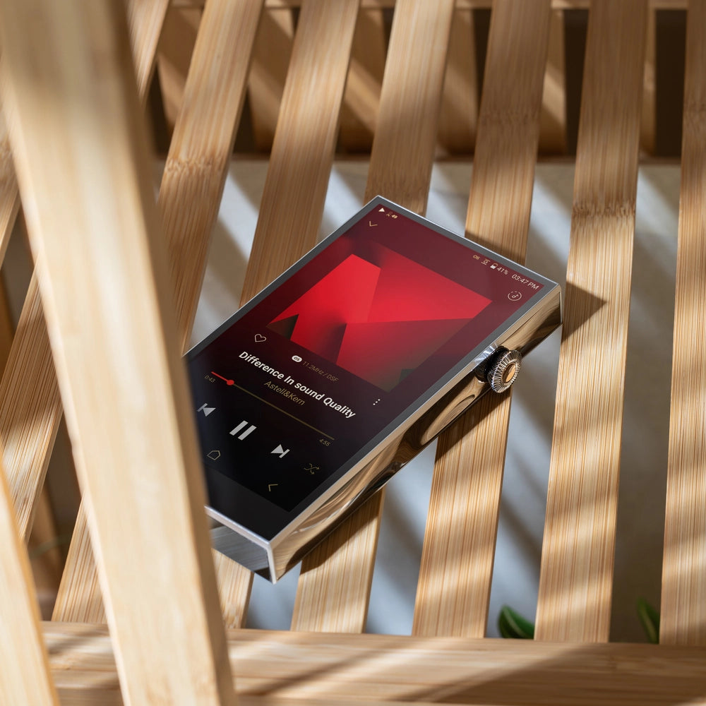 Astell&Kern A&futura SE300 Digital Audio Player (DAP)