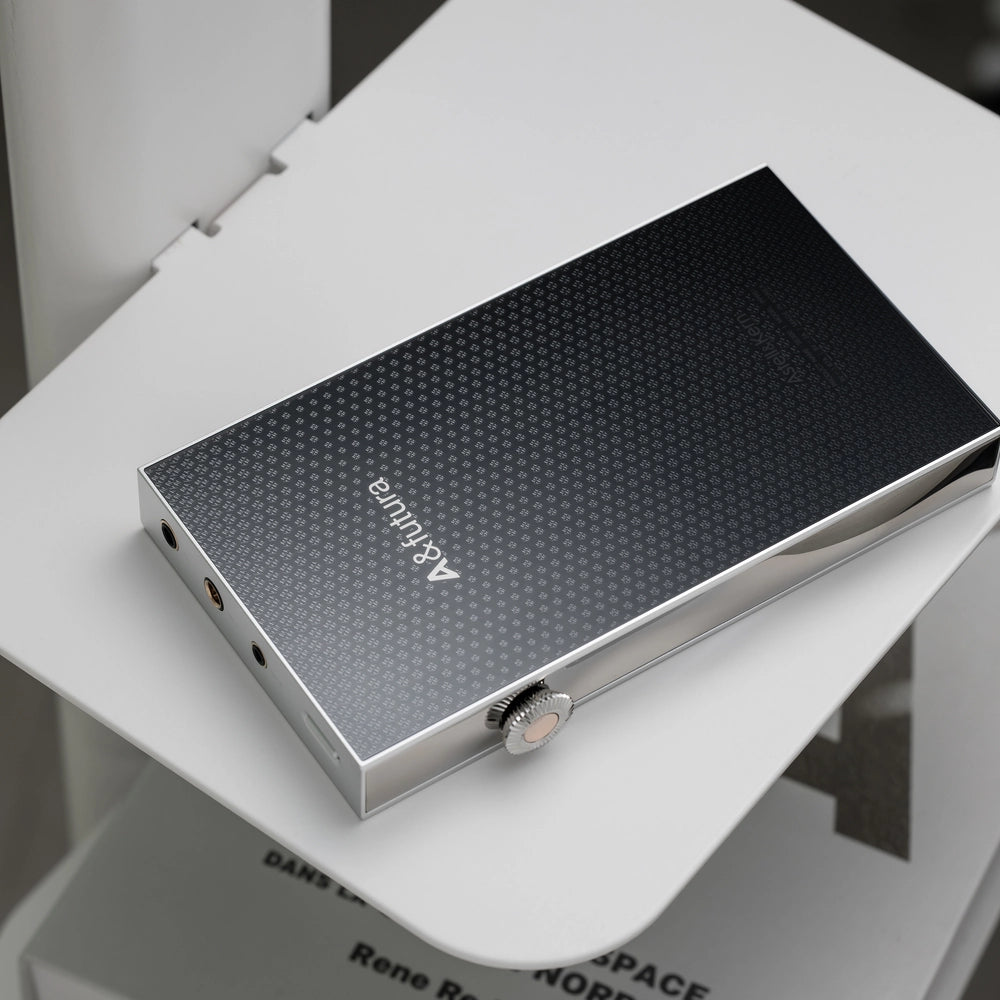 Astell&Kern A&futura SE300 Digital Audio Player (DAP)