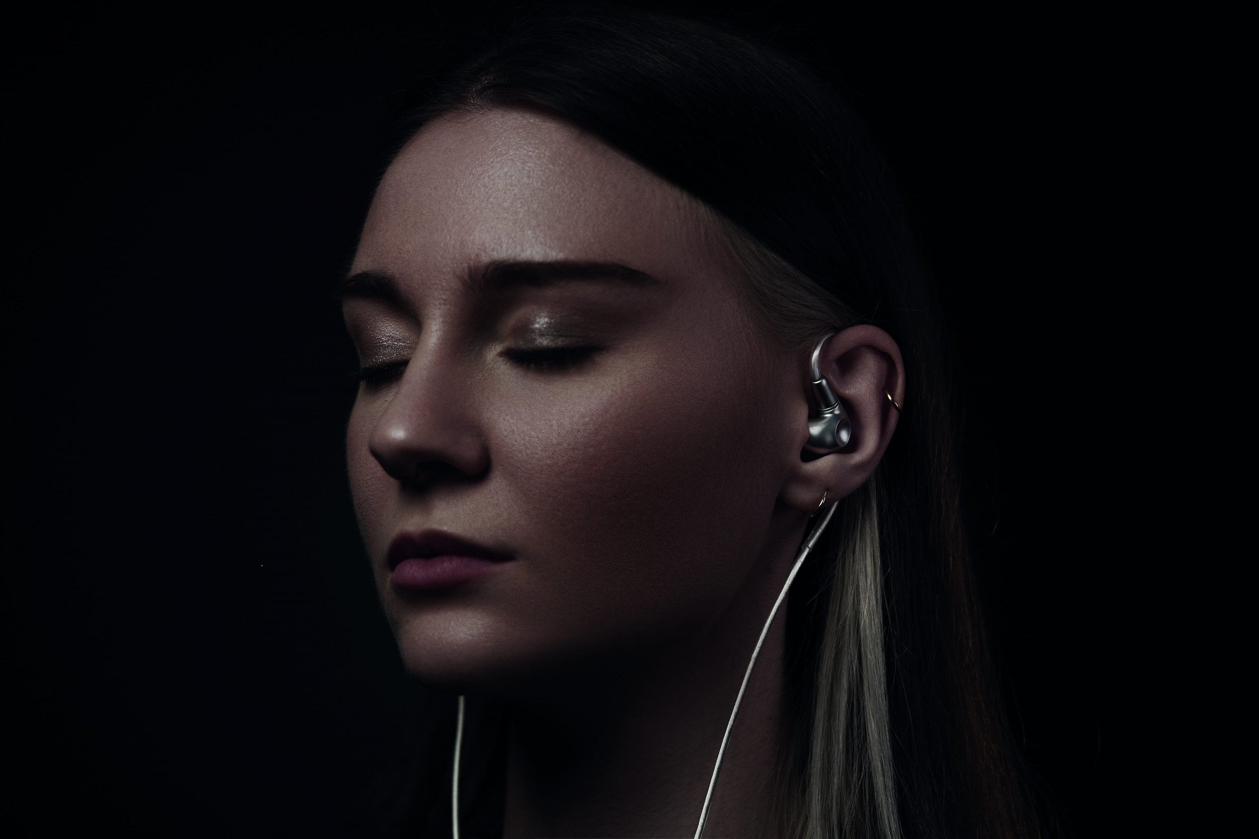 Meze Audio Astru - RockOnAV