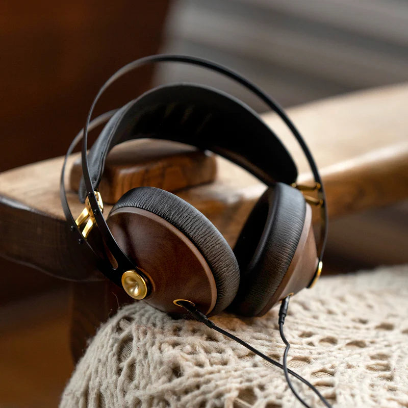 Meze Audio 99 Classics Headphones - RockOnAV