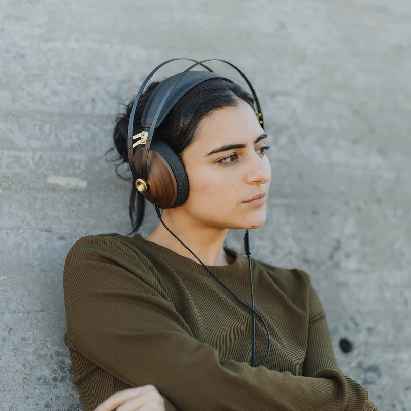 Meze Audio 99 Classics Headphones - RockOnAV