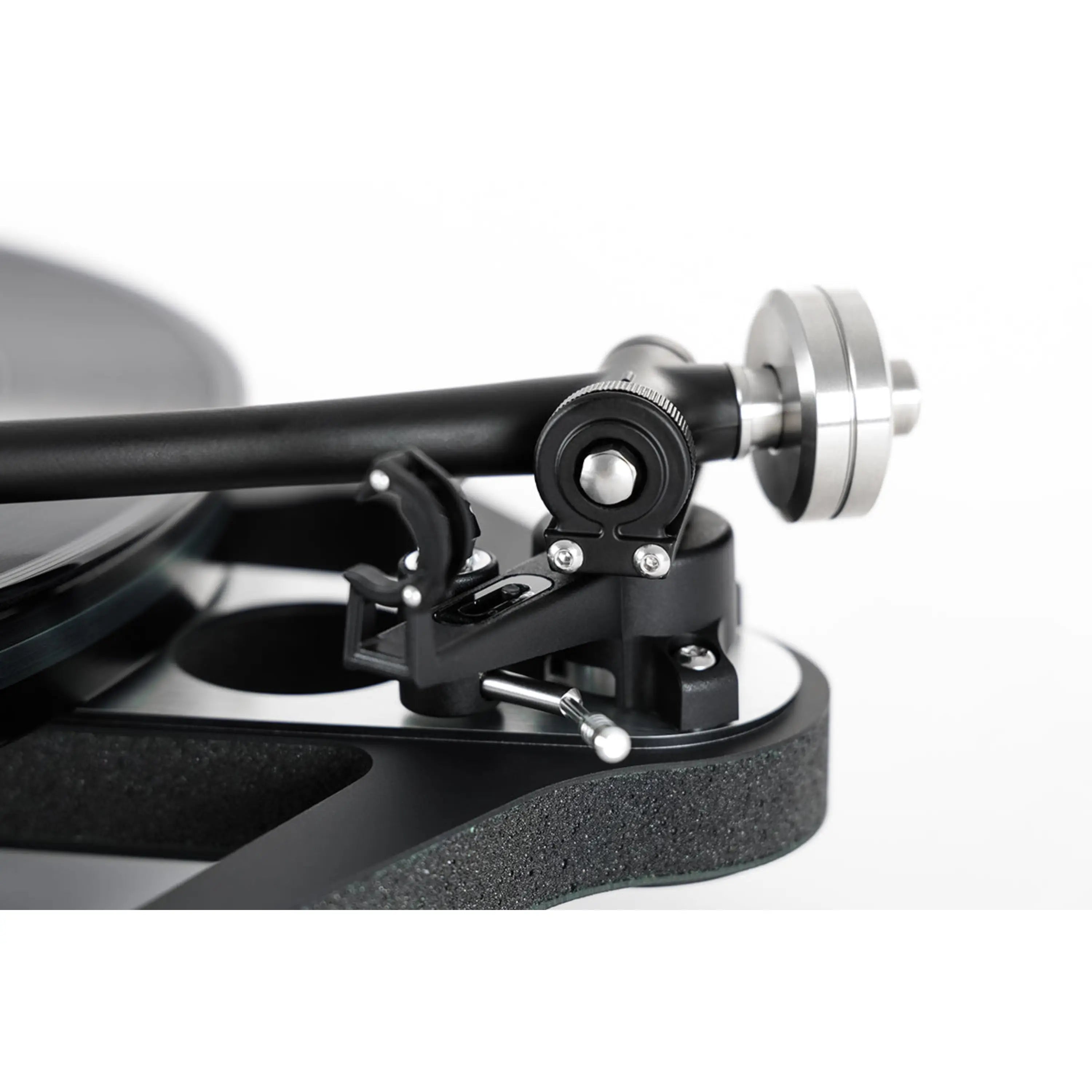Rega Planar 8 Turntable