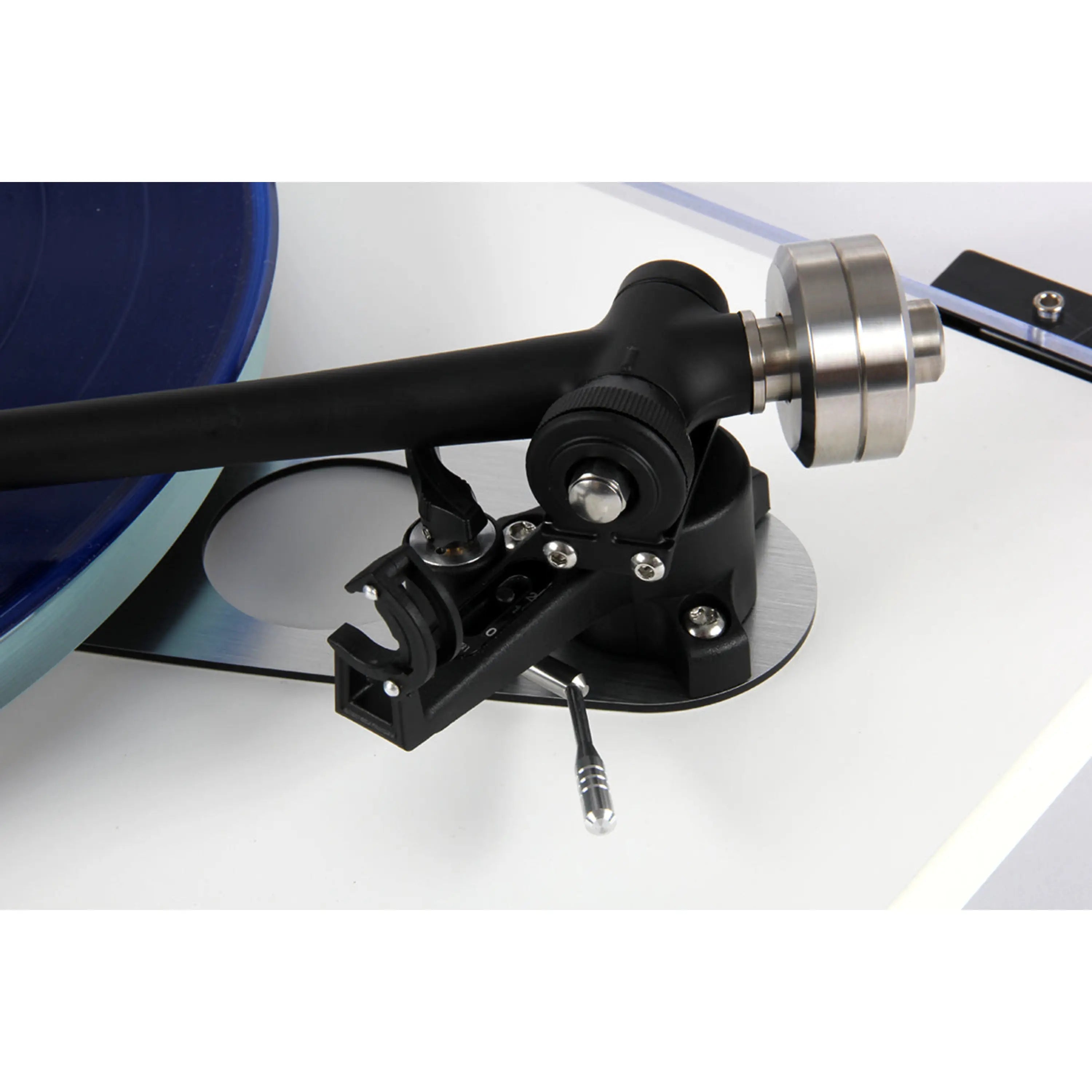 Rega Planar 6 Turntable